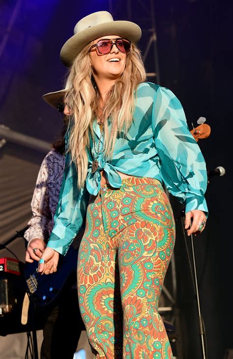 lainey wilson cheetah pants|Lainey Wilson Reveals How Bell Bottoms Became。